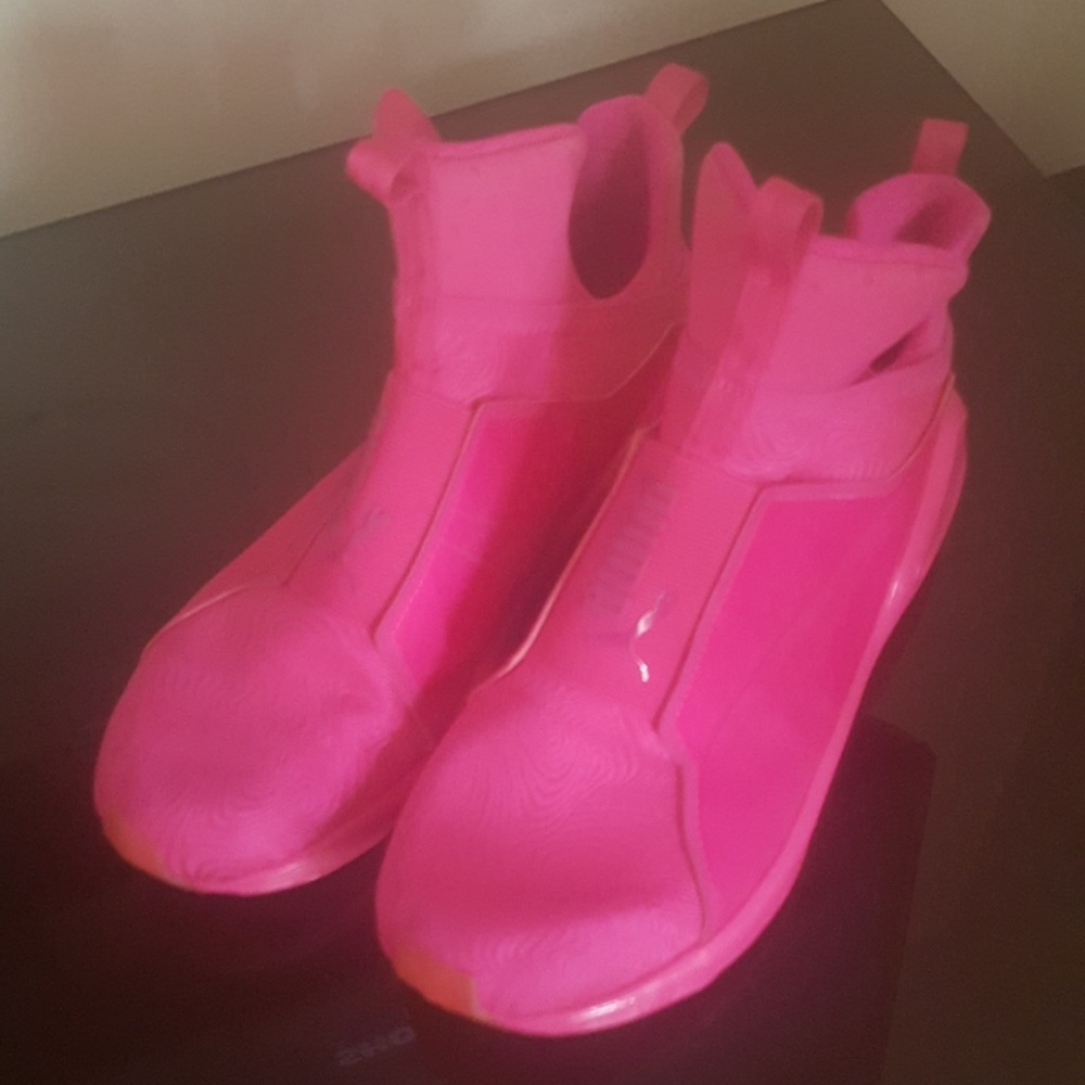 PINK PUMA SNEAKERS